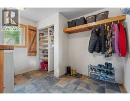 Office - 208012 370 Avenue W, Rural Foothills County, AB T0L2A0 Photo 8