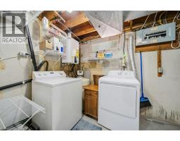 140 Avon Road, Kitchener, ON N2B1T7 Photo 33