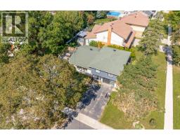 140 Avon Road, Kitchener, ON N2B1T7 Photo 42
