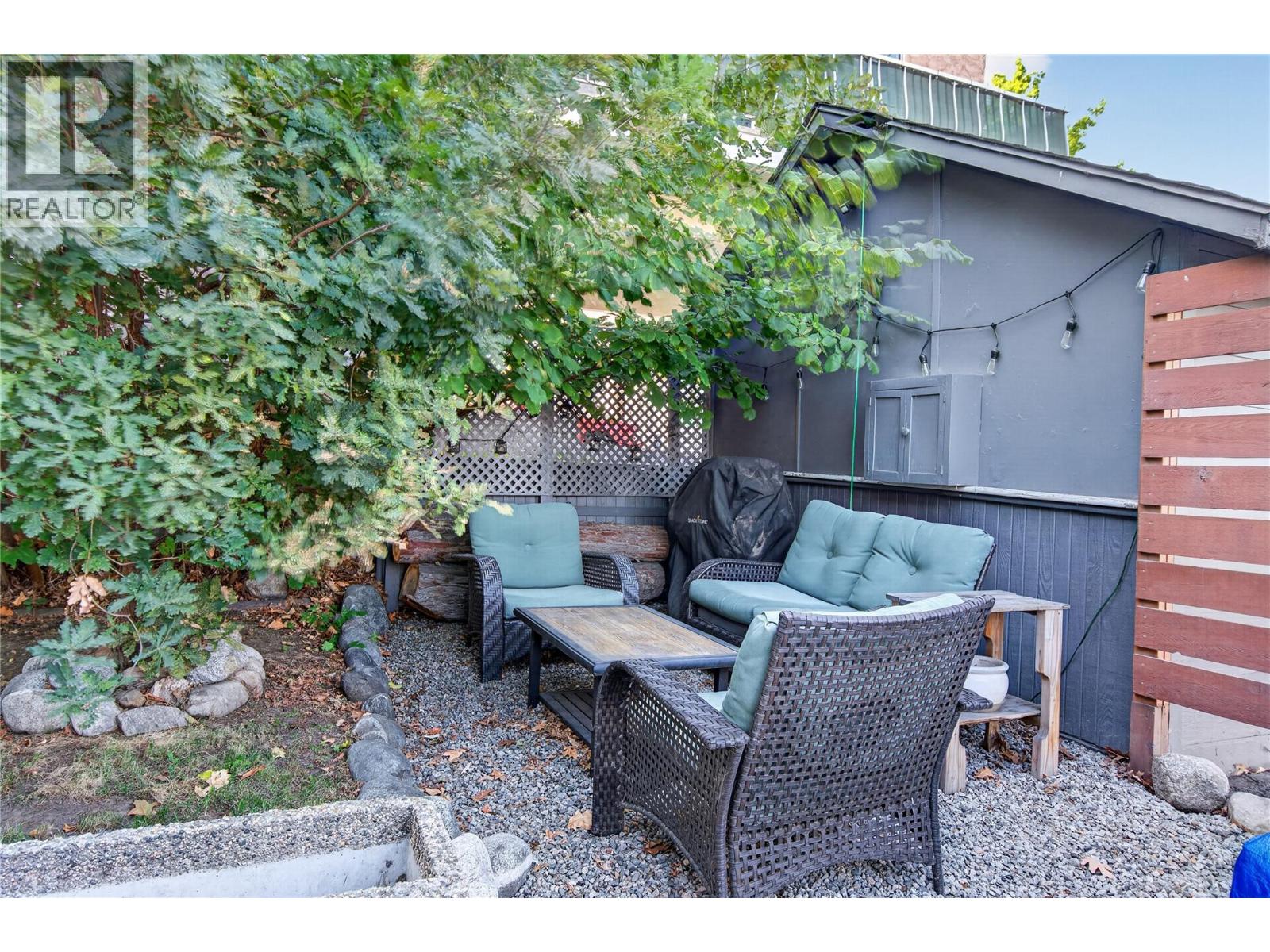 689 Ellis Street - 24