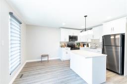 6 Oakwood Place, Mitchell, MB R5G2M9 Photo 24