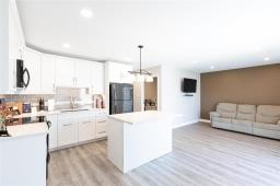 6 Oakwood Place, Mitchell, MB R5G2M9 Photo 25