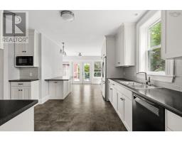 8 Maple Drive, Lunenburg, NS B0J2C0 Photo 20