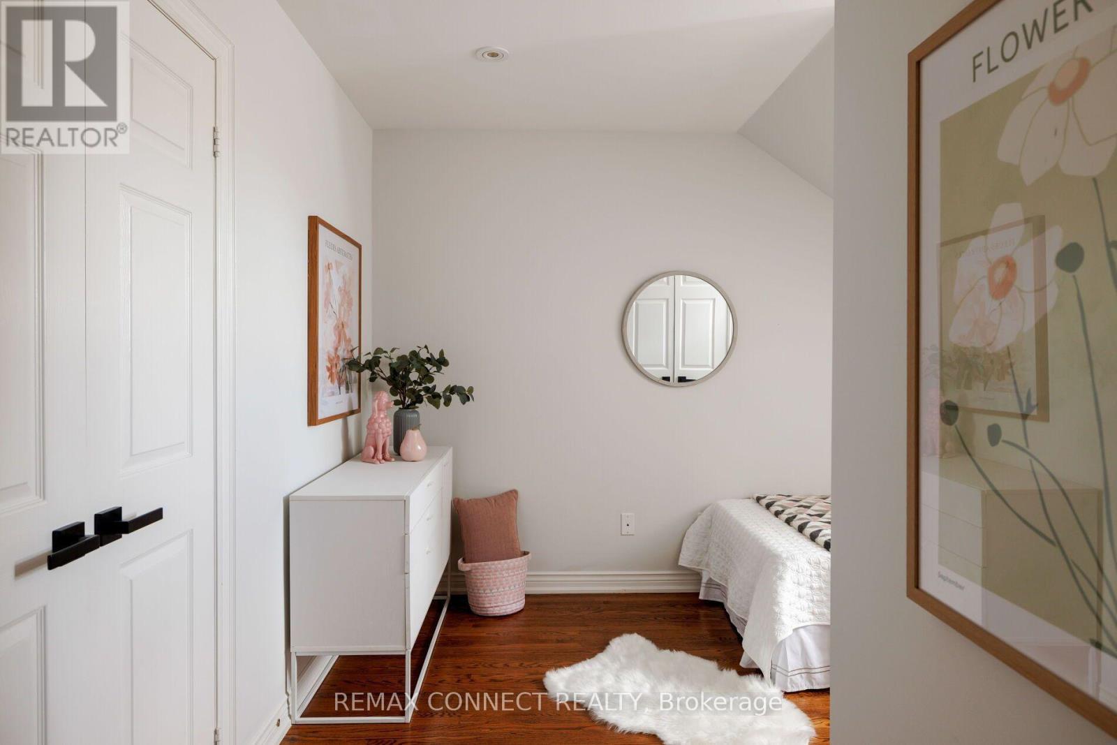 52 ANGUS DRIVE - 29