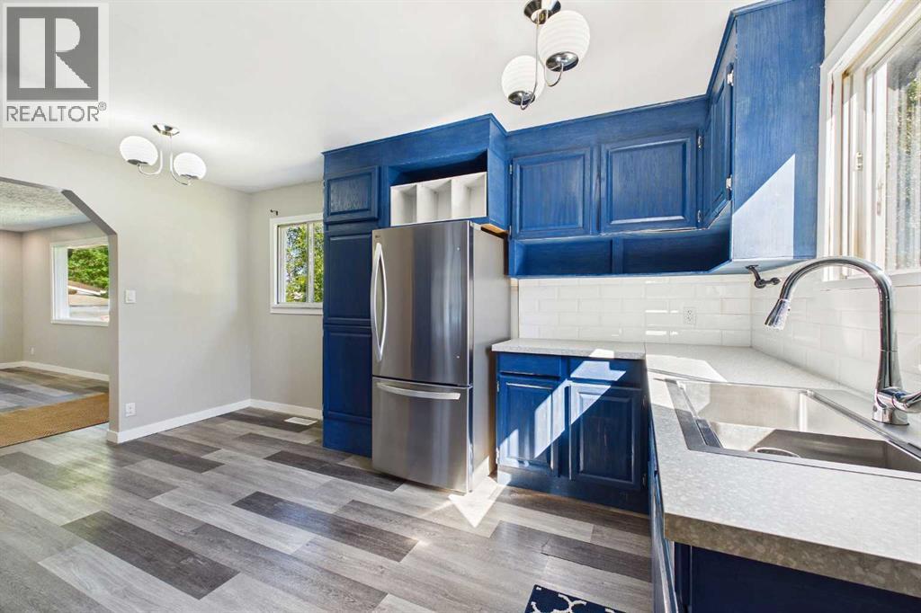 94 Lakeside Boulevard - Image 11
