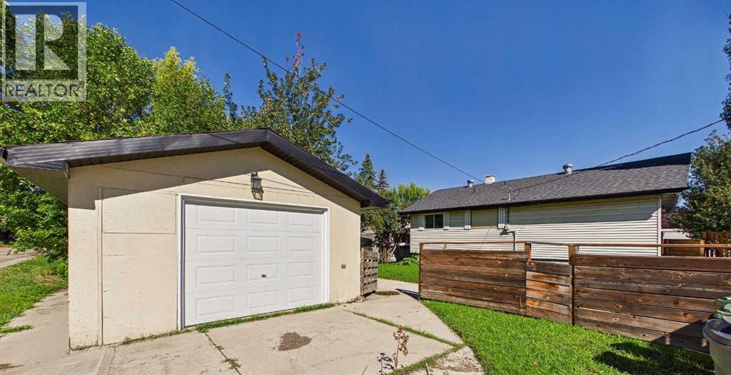 94 Lakeside Boulevard - Image 27