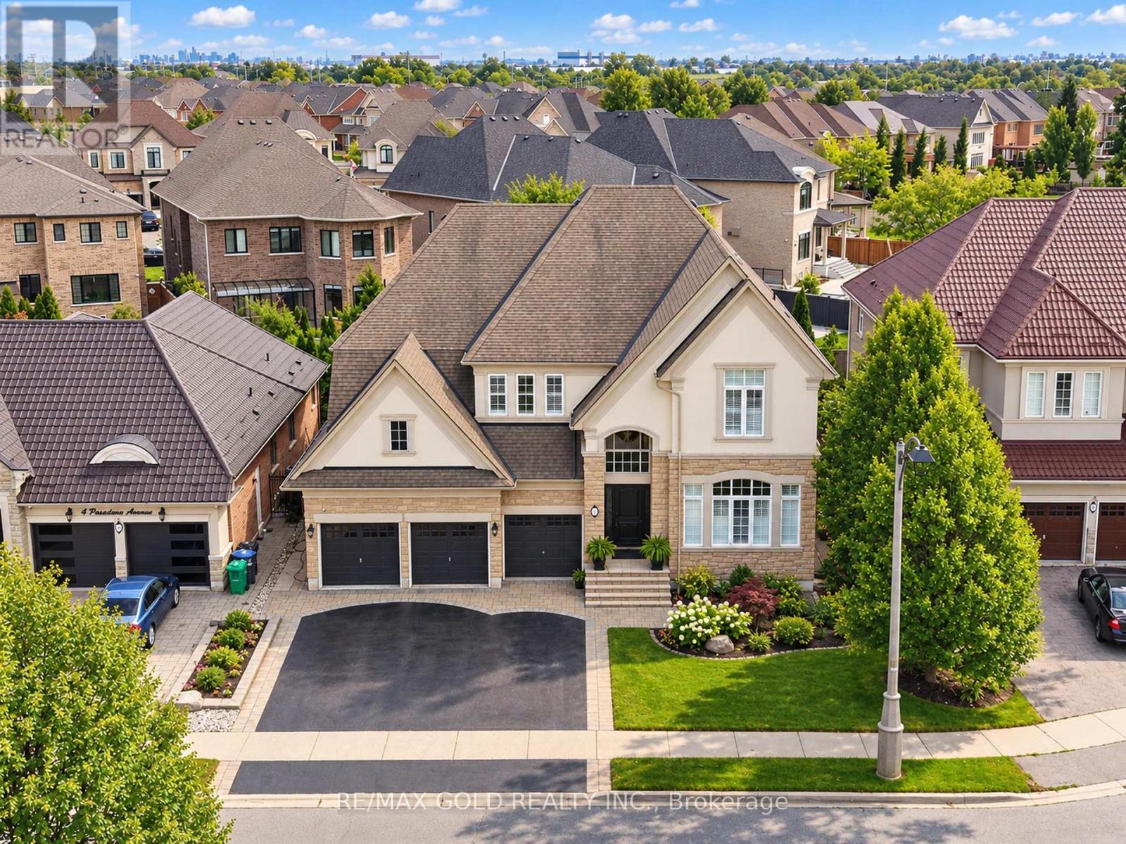 Photo of 6 Pasadena Avenue