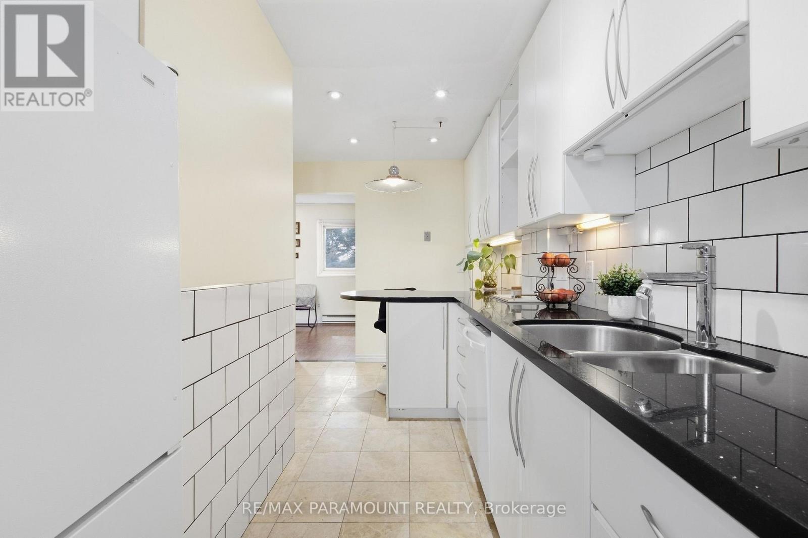 16 GLENEADEN COURT - 13
