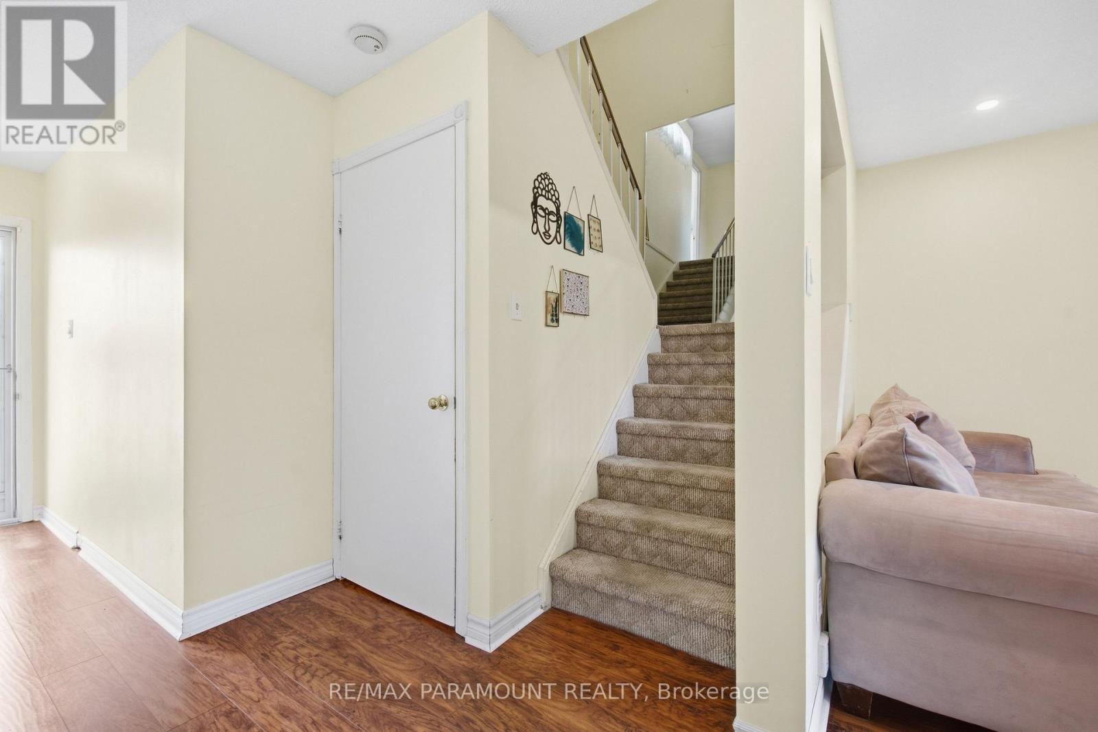16 GLENEADEN COURT - 22