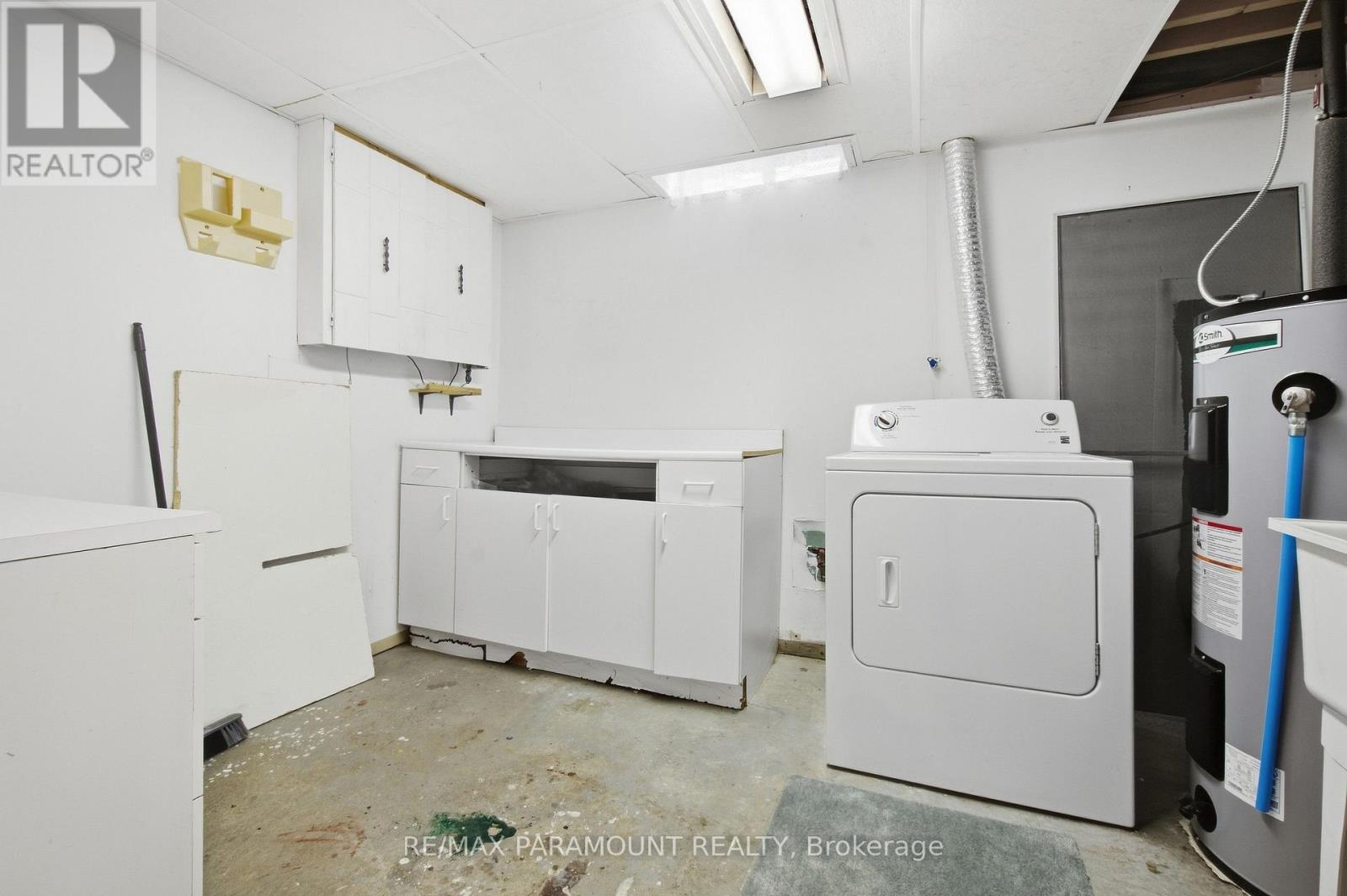 16 GLENEADEN COURT - 39