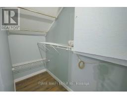 Upper - 211 Clarence Street, London East, ON N6B2J9 Photo 8