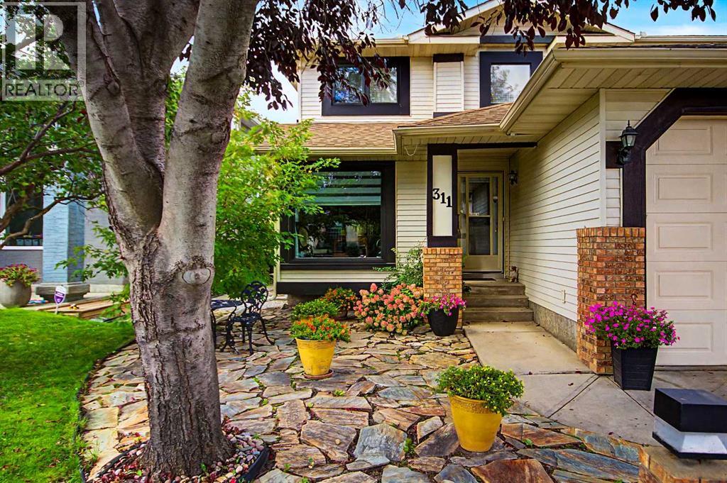 311 Douglasbank Green SE, Calgary, Alberta, T2Z1V7