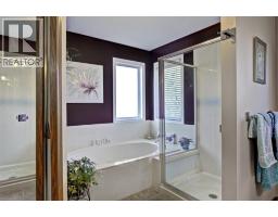 311 Douglasbank Green Se, Calgary, AB T2Z1V7 Photo 17