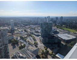 #915 13350 Central Avenue, Surrey, BC V3T0S1 Photo 17