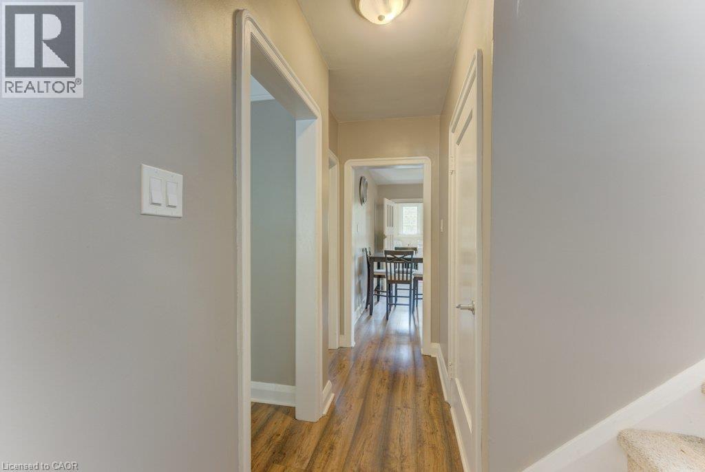 21 WAVERLY Road, Kitchener — photo 8