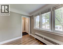 Eat in kitchen - 21 Waverly Road, Kitchener, ON N2G2E1 Photo 6