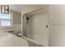 21 Waverly Road, Kitchener, ON N2G2E1 Photo 18