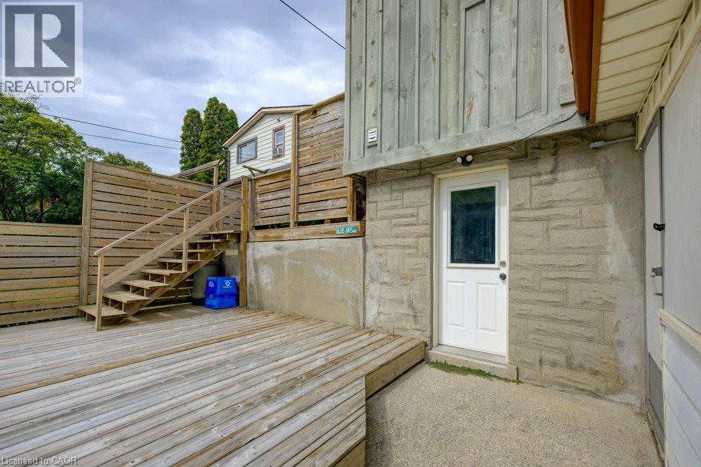 21 WAVERLY Road - Image 28