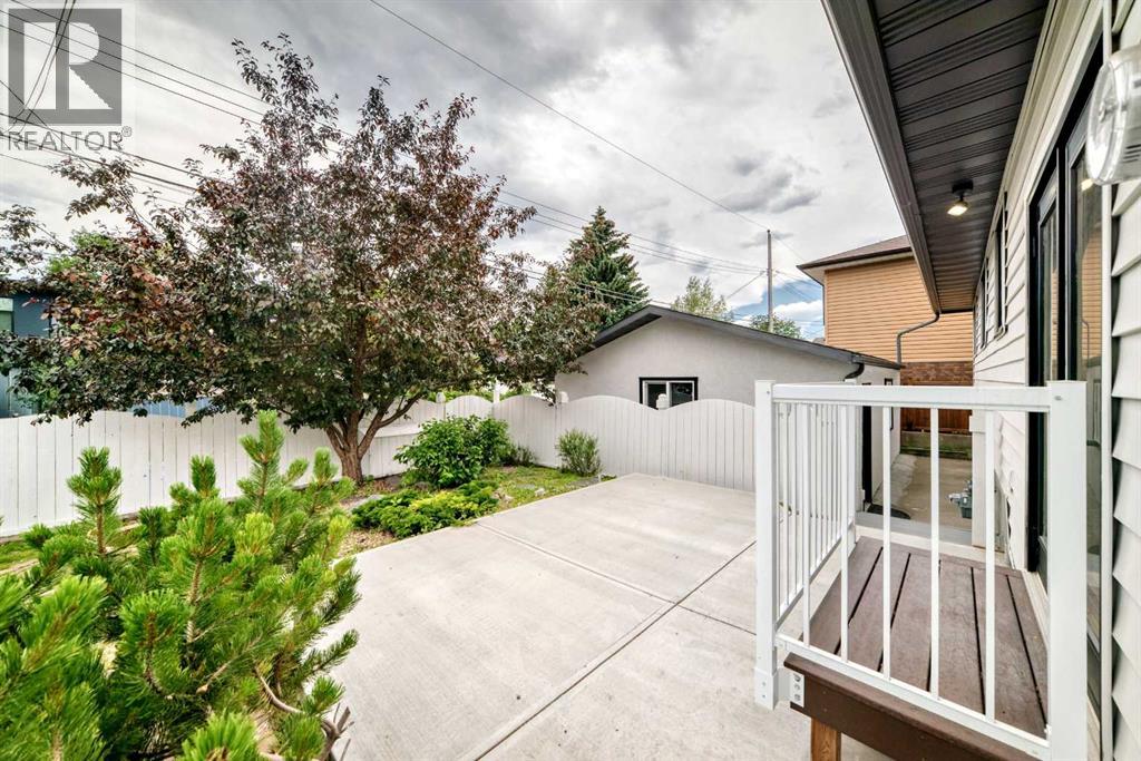 3824 Brooklyn Crescent NW - 41