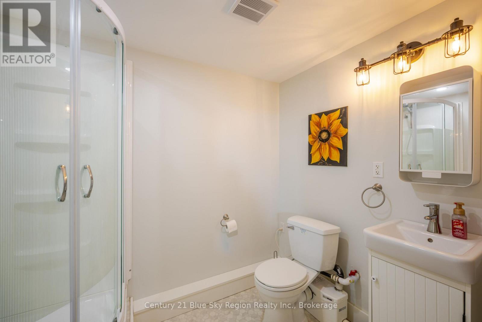 334 MACPHERSON DRIVE - 20