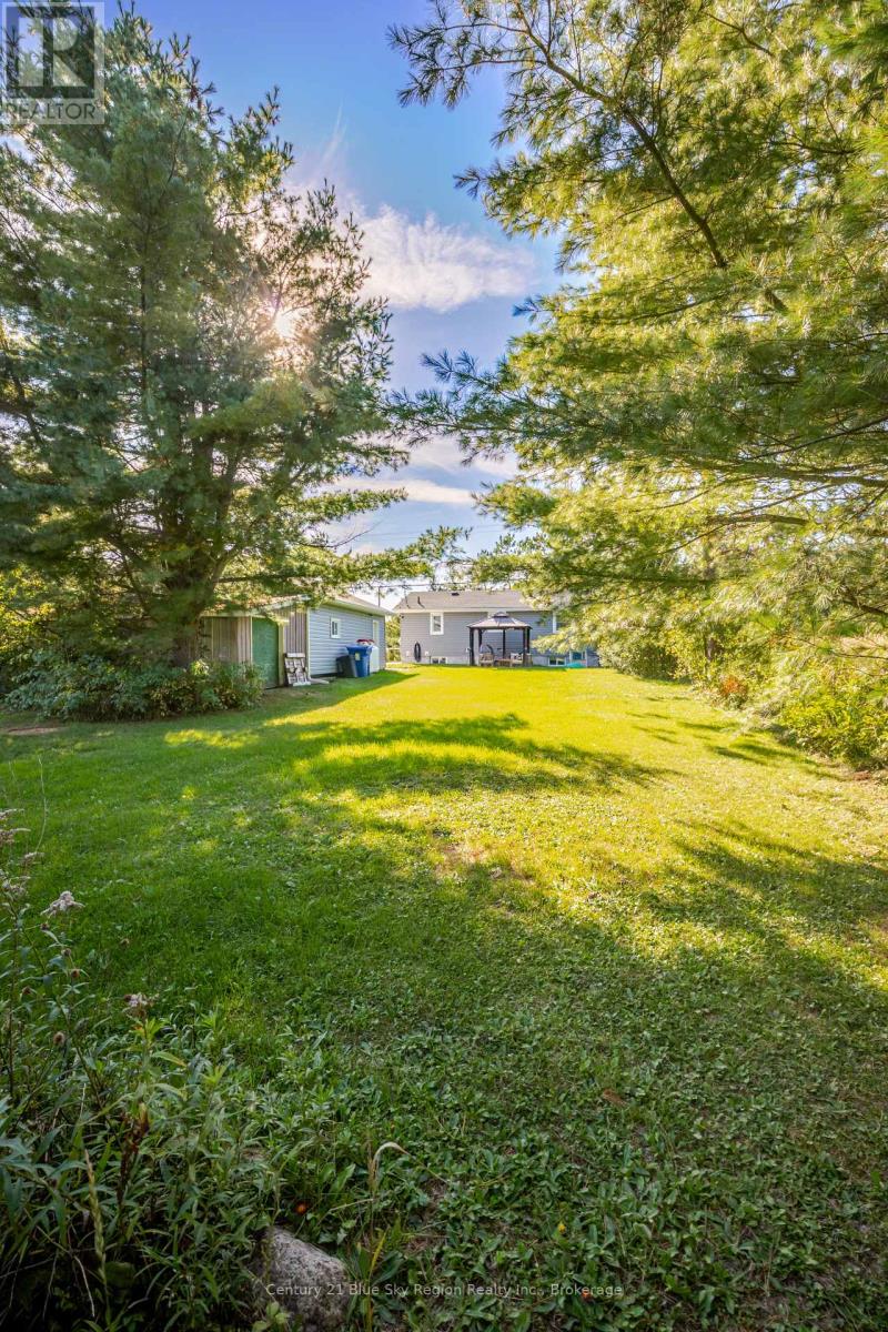 334 MACPHERSON DRIVE - 25