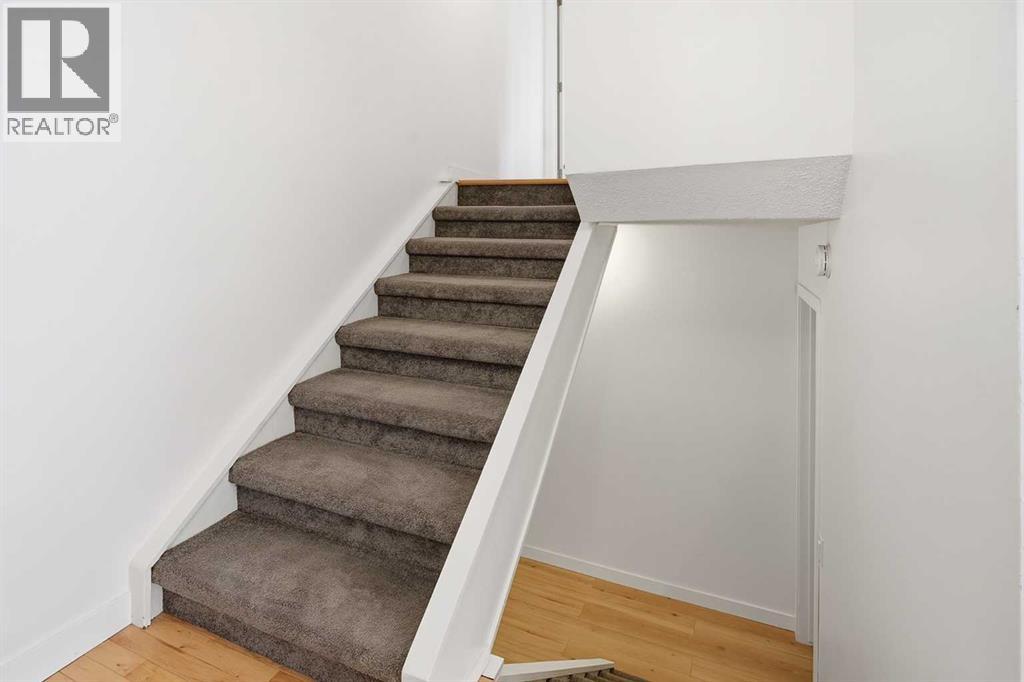 #608 4500 39 Street NW - 15