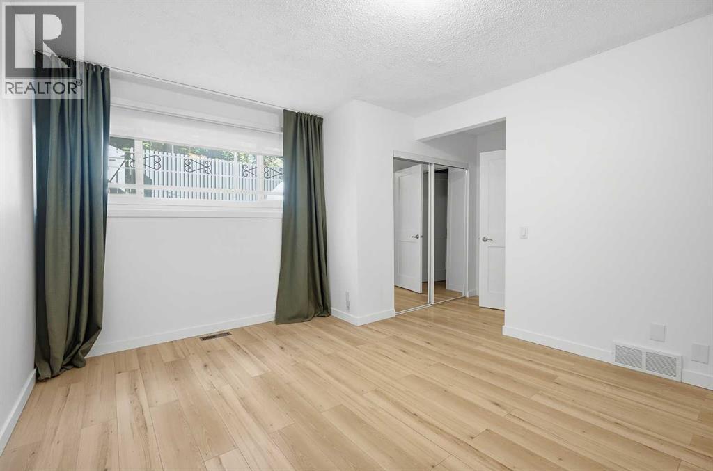 #608 4500 39 Street NW - 21