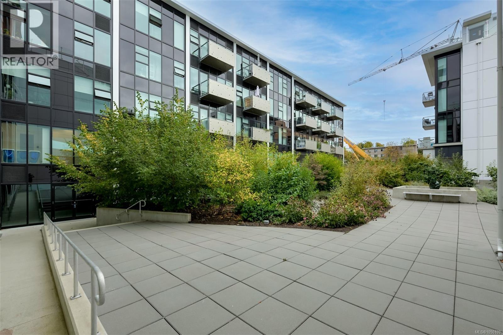 #N414 1105 Pandora Ave - 41