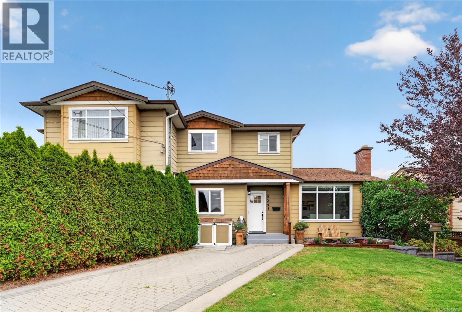  824 Beckwith Avenue, Saanich