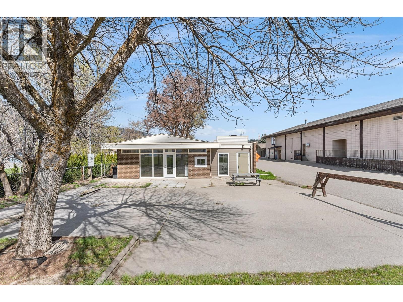  15720 Oyama Road, Lake Country