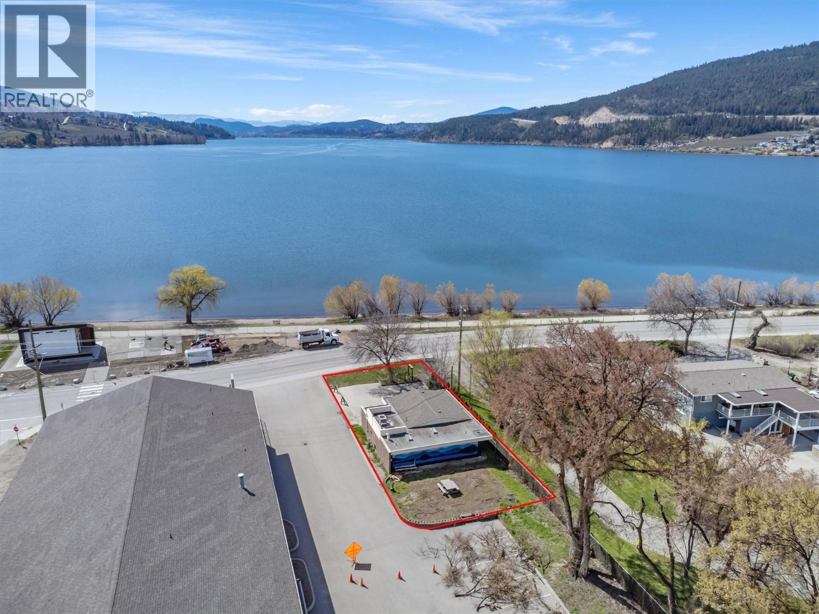  15720 Oyama Road, Lake Country