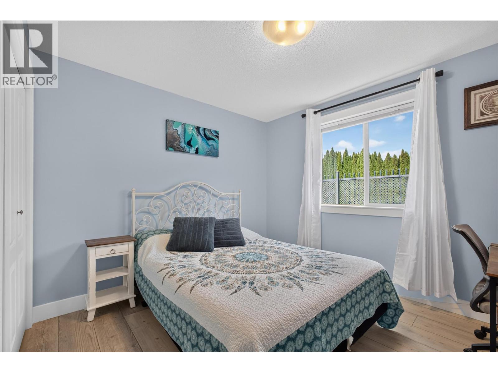 3493 Oak Crescent - 18