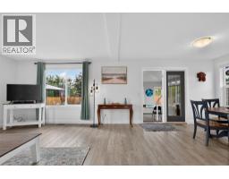 3493 Oak Crescent, West Kelowna, BC V4T3A5 Photo 12