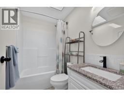 3493 Oak Crescent, West Kelowna, BC V4T3A5 Photo 19