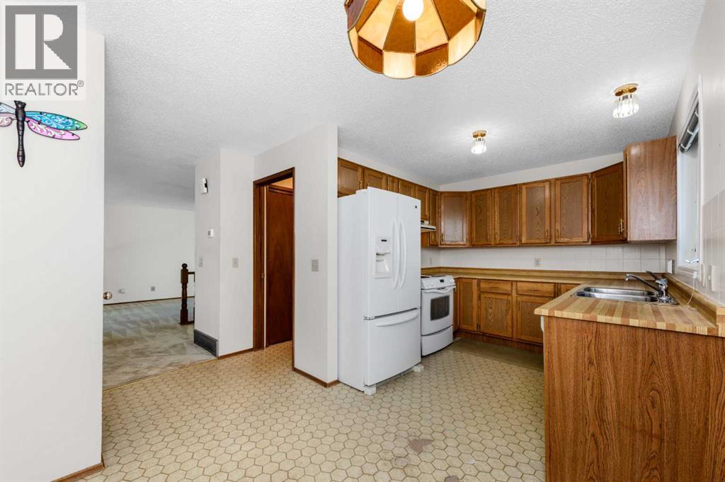 16 DEERSAXON Circle SE - 11