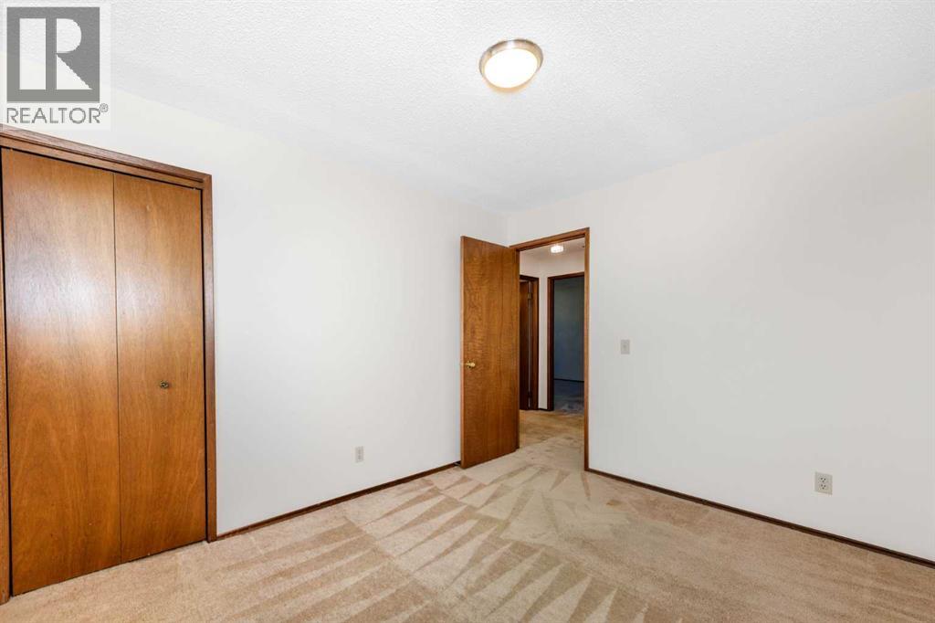 16 DEERSAXON Circle SE - 19