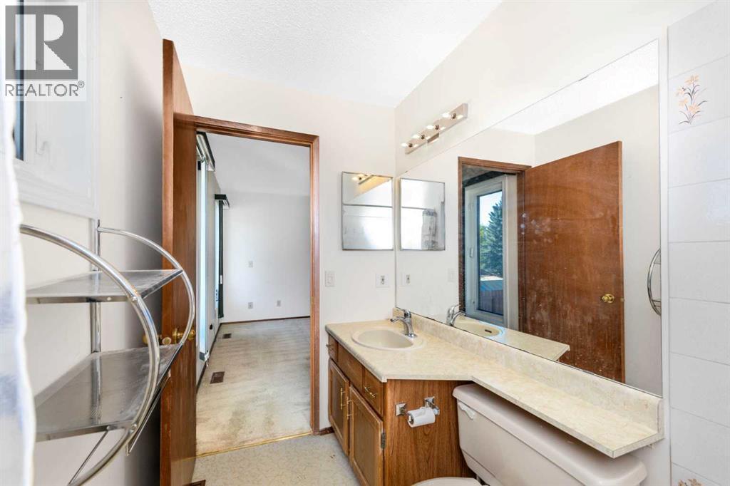 16 DEERSAXON Circle SE - 24