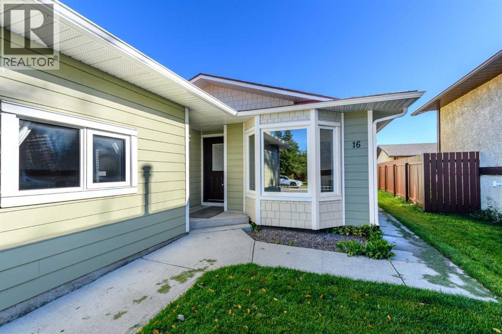 16 DEERSAXON Circle SE - 3
