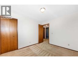 16 Deersaxon Circle Se, Calgary, AB T2J6R5 Photo 19