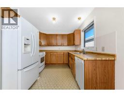 Bedroom - 16 Deersaxon Circle Se, Calgary, AB T2J6R5 Photo 8