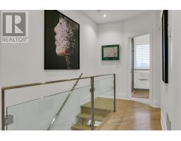 Laneway - 1239 Bloor Street W, Toronto, ON M6H1N6 Photo 16