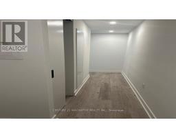 806 - 55 Charles Street E, Toronto, ON M4Y0J1 Photo 9