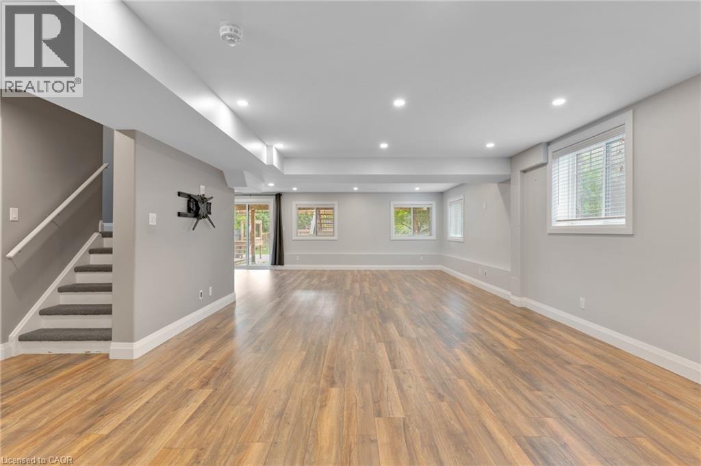 7 JOSEPH Street - 34