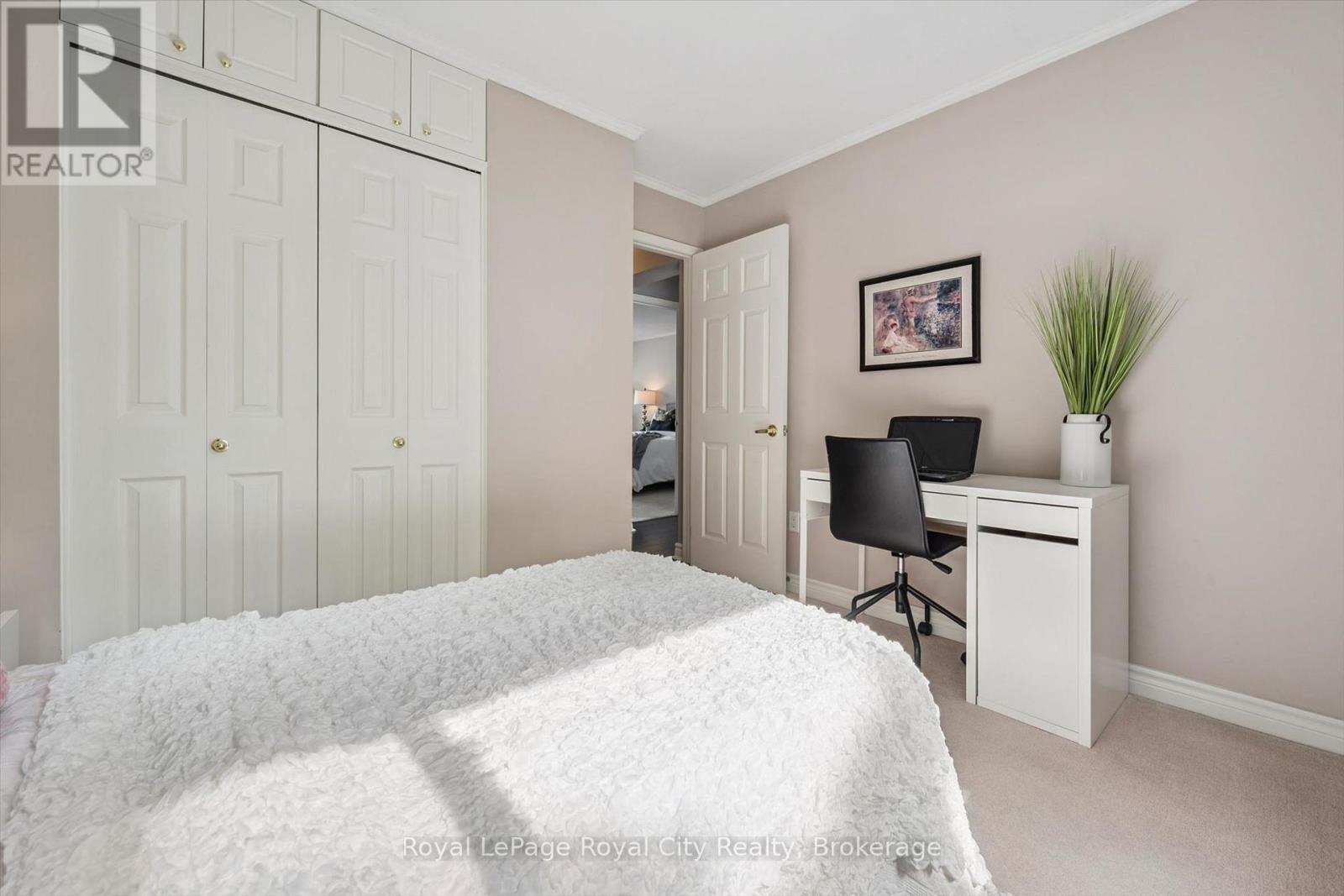 #2 30 GREEN VALLEY DRIVE - Image 21