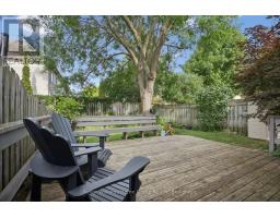 154 Shadow Wood Court, Waterloo, ON N2K3W4 Photo 33