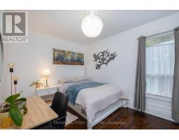 68 Osborne Avenue, Toronto, ON M4E3B2 Photo 14