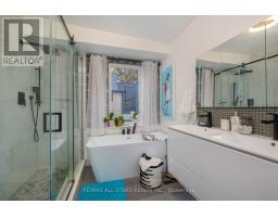 68 Osborne Avenue, Toronto, ON M4E3B2 Photo 15