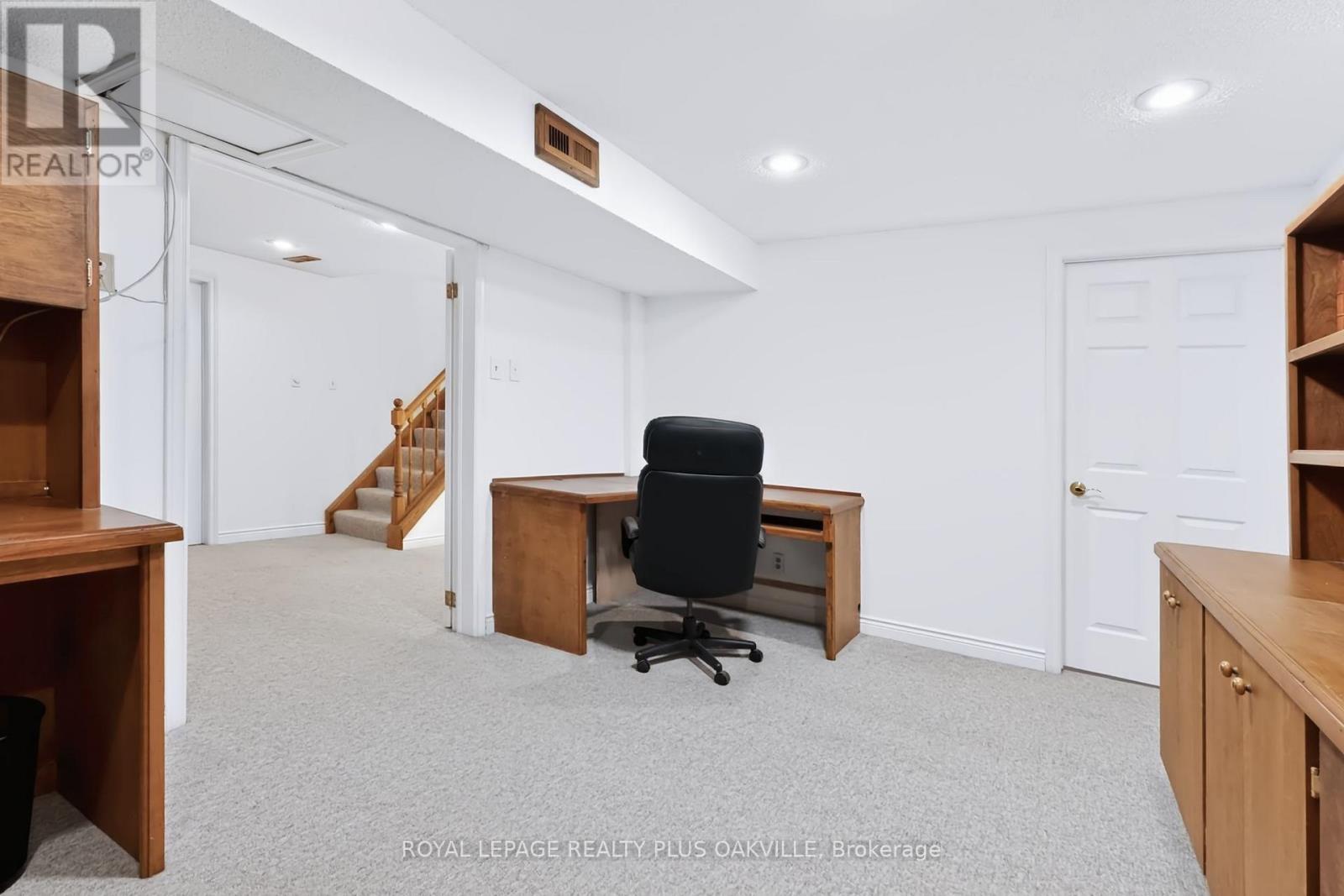 279 HICKORY CIRCLE - Image 41