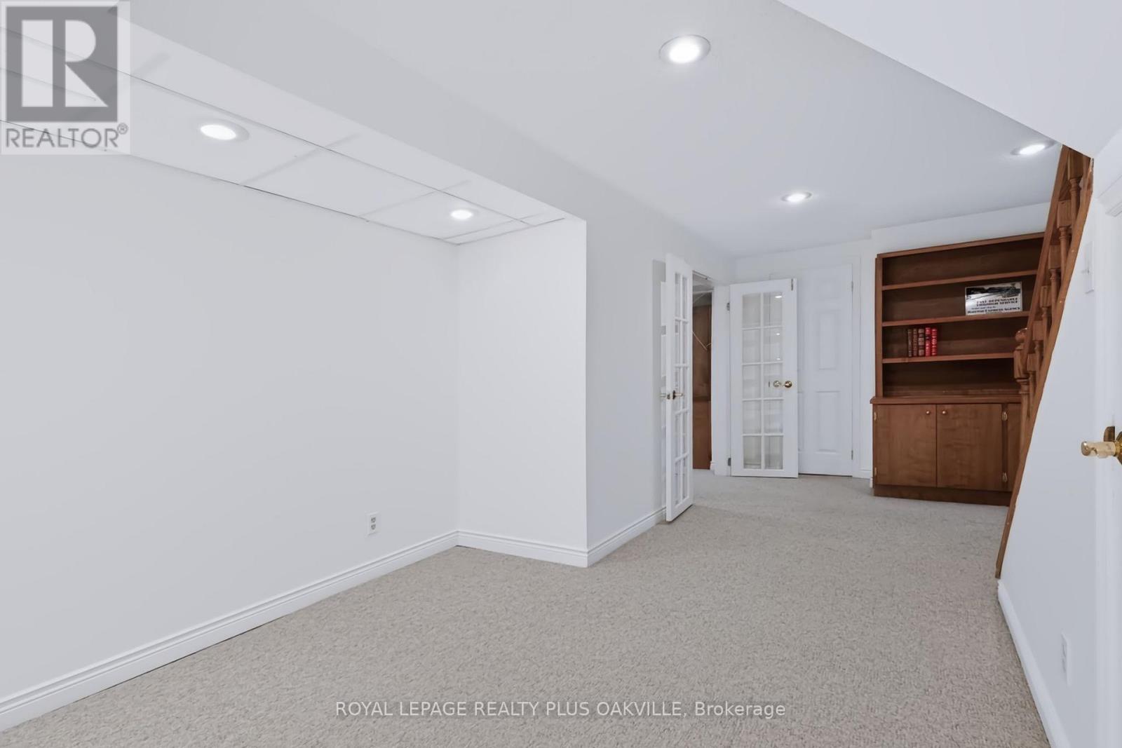 279 HICKORY CIRCLE - Image 40