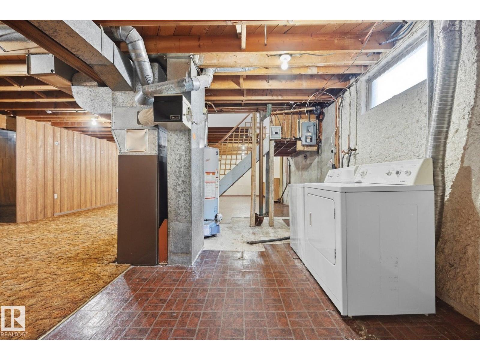 6 RAVEN DR - Image 32